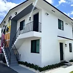 Stylish Wynwood Retreat Near Art District